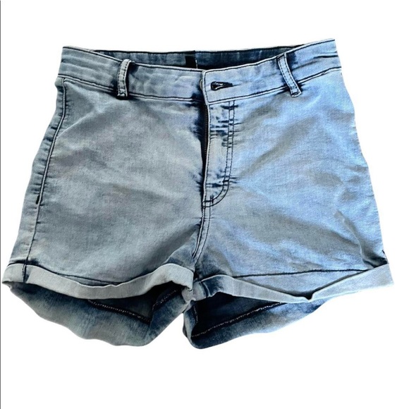 loght washed denim short - Picture 1 of 1